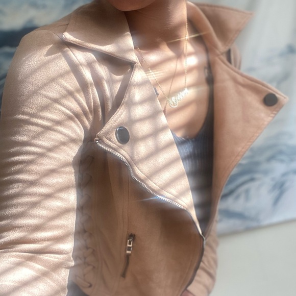 Suede Crop Vest - Picture 4 of 5